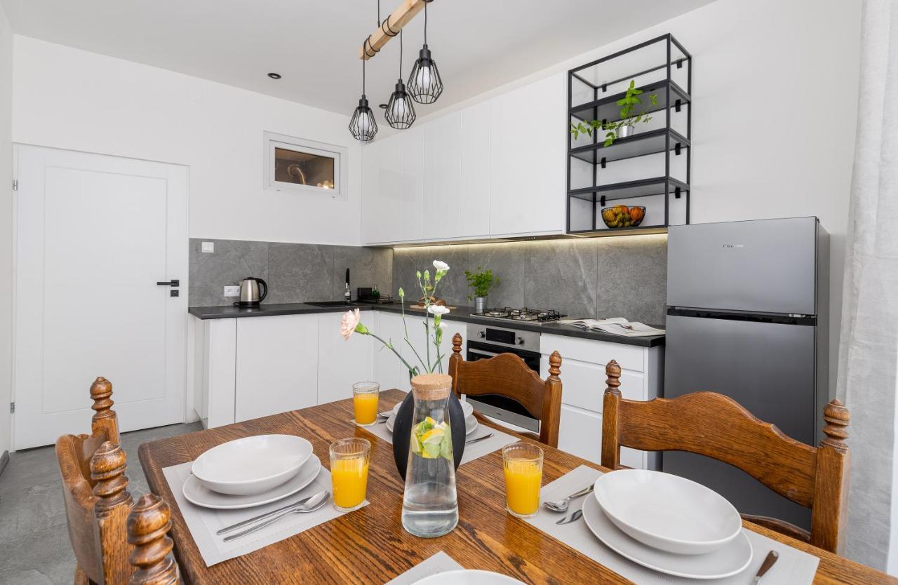 Apartment Corner Near Vistula River Krakow